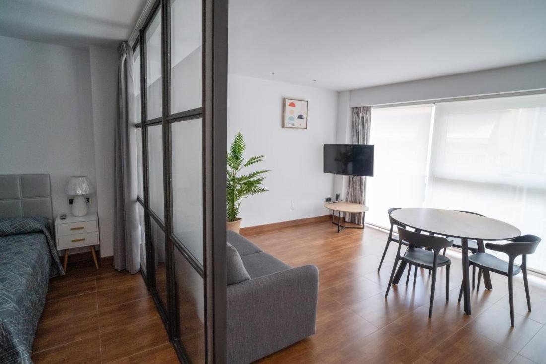 Ornis Apartments Poble ซันต์การ์เลสเดลาราปีตา ภายนอก รูปภาพ